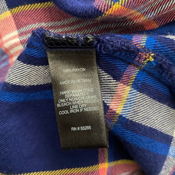 Express Women’s Shirt - Picture 3 of 3